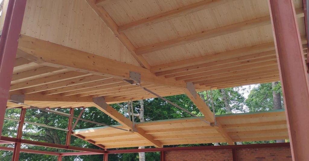 Instagram post from valdo_romero. This post is in position 4.