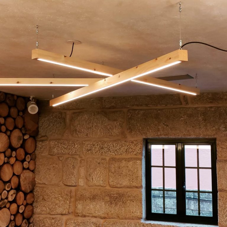 Instagram post from valdo_romero. This post is in position 20.