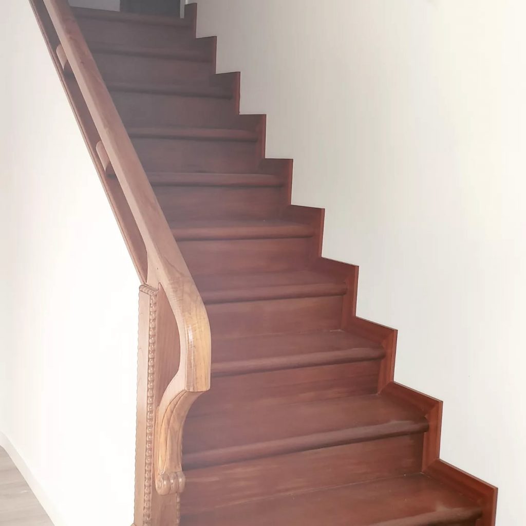 Instagram post from valdo_romero. This post is in position 7.