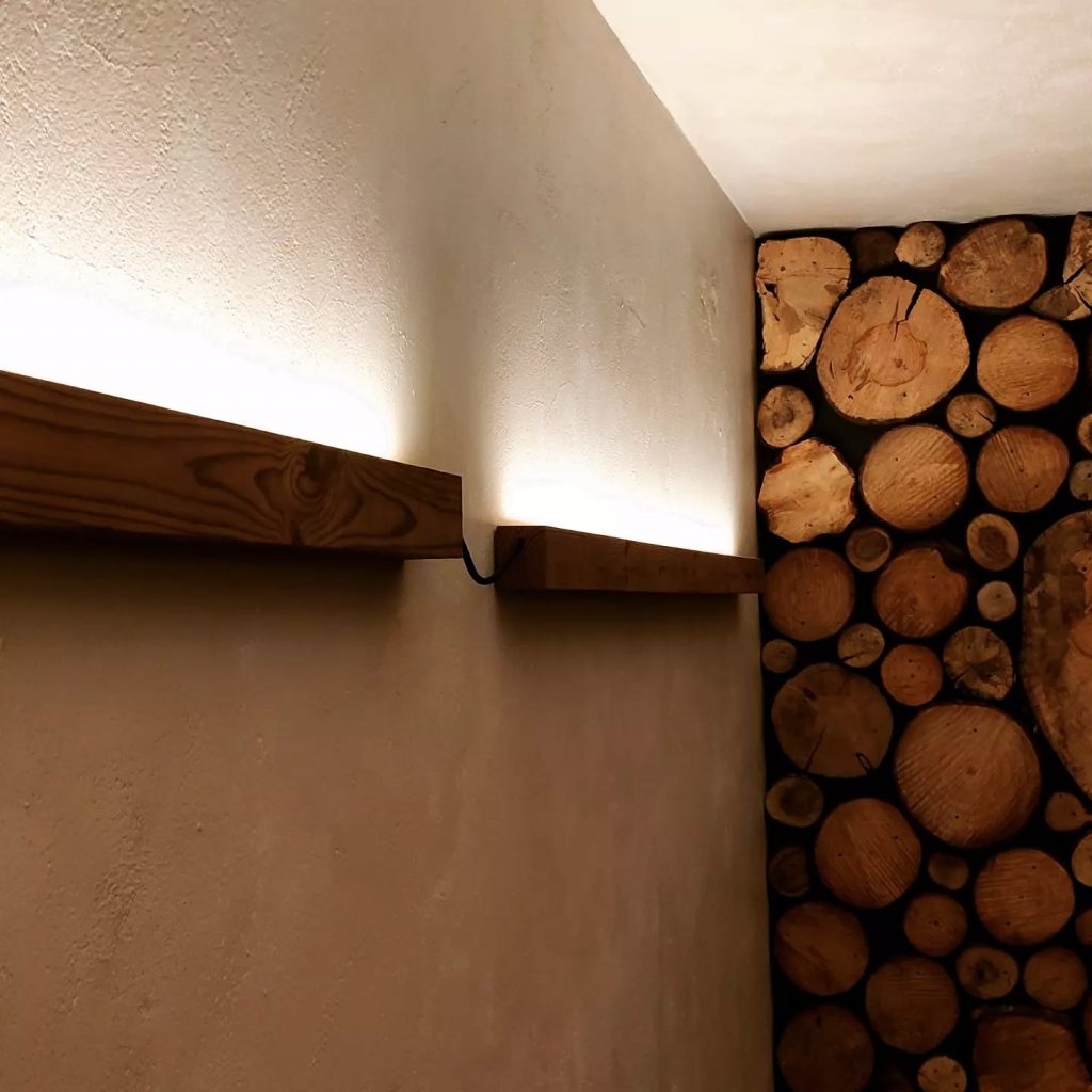 Instagram post from valdo_romero. This post is in position 4.