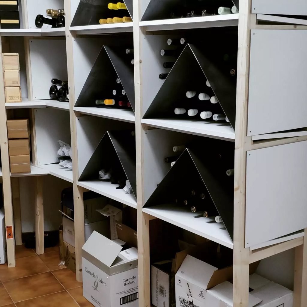 Instagram post from valdo_romero. This post is in position 7.