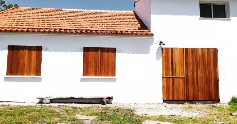 Instagram post from valdo_romero. This post is in position 18.