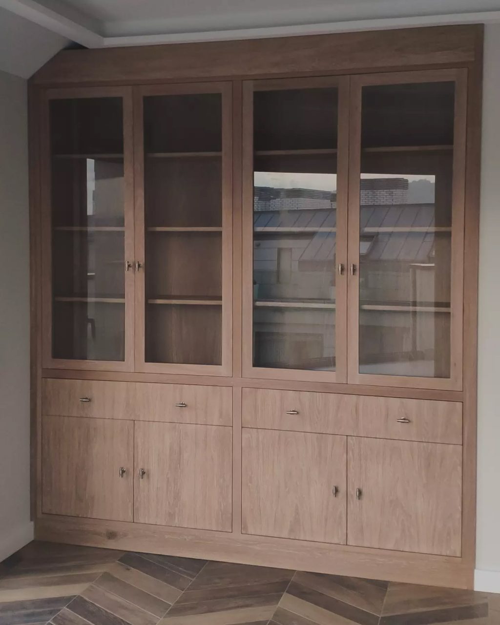 Instagram post from valdo_romero. This post is in position 0.