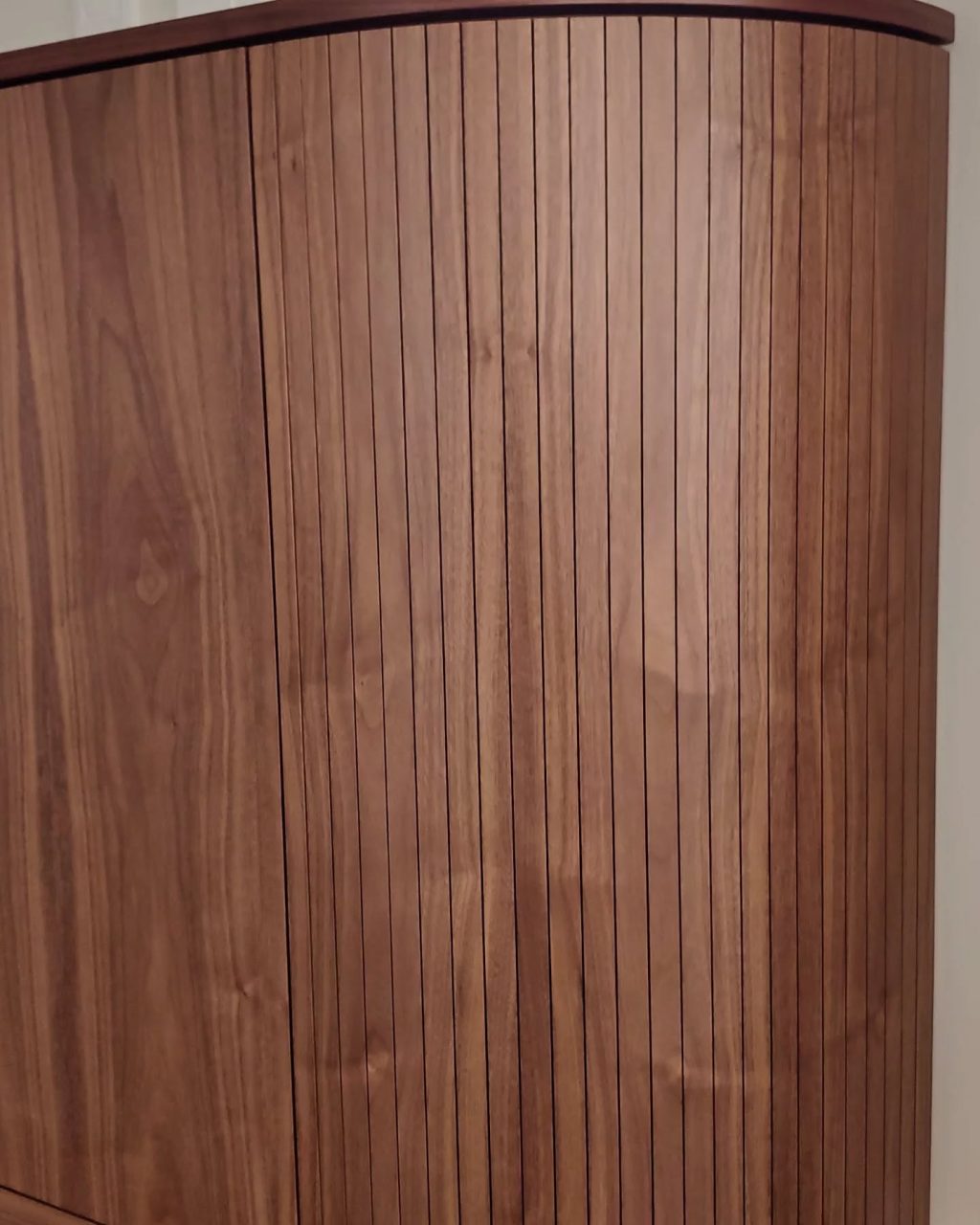 Instagram post from valdo_romero. This post is in position 2.