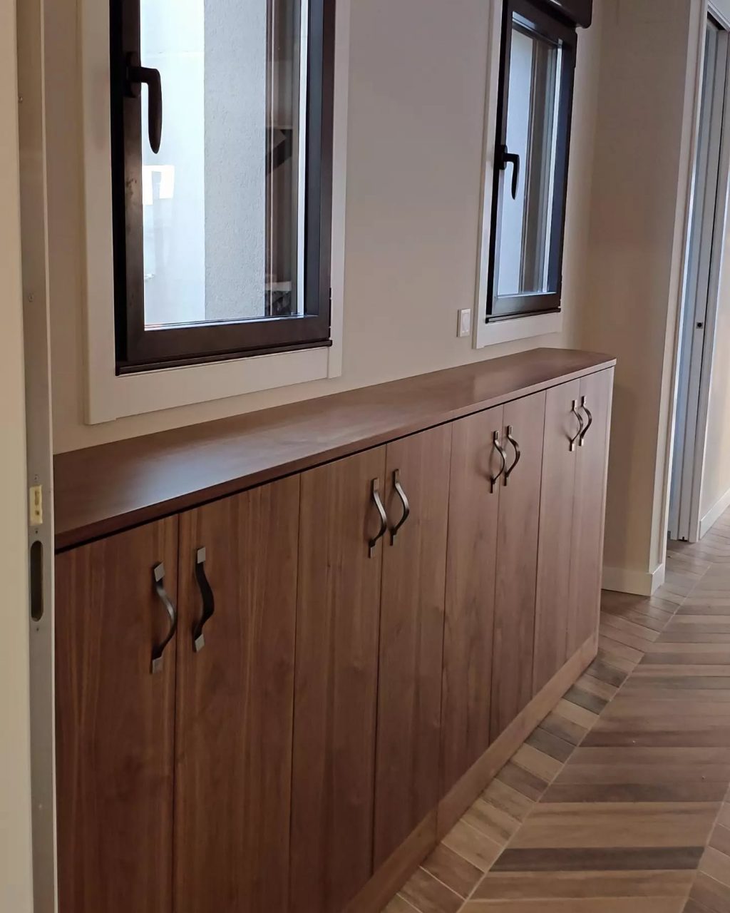 Instagram post from valdo_romero. This post is in position 1.