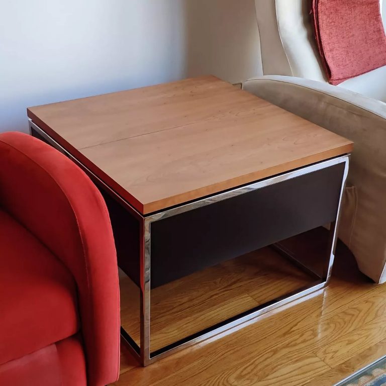 Instagram post from valdo_romero. This post is in position 8.