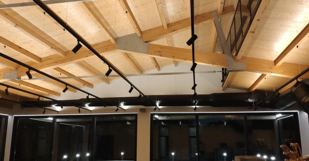 Instagram post from valdo_romero. This post is in position 6.