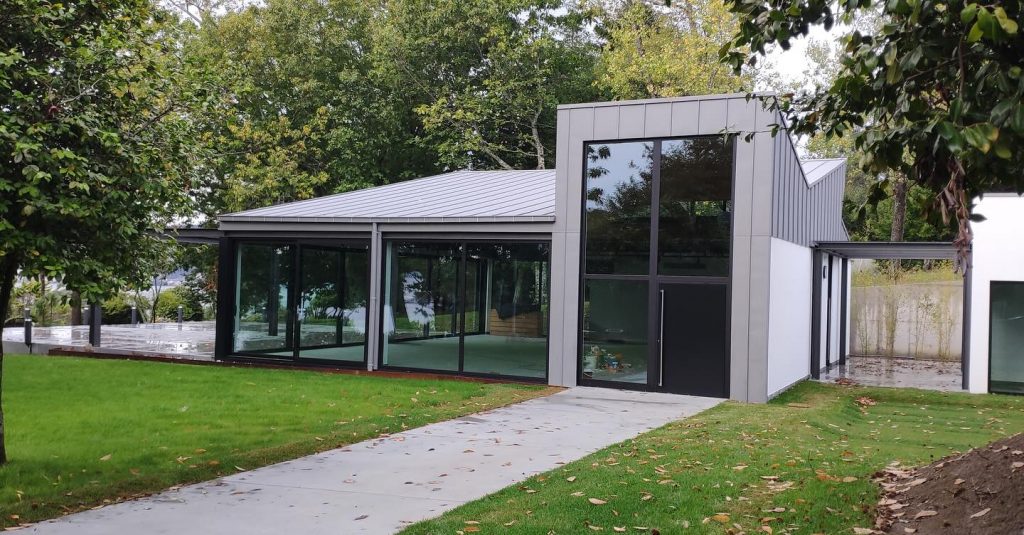 Instagram post from valdo_romero. This post is in position 11.