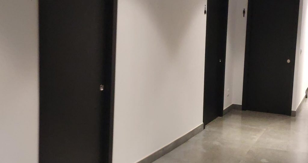 Instagram post from valdo_romero. This post is in position 3.